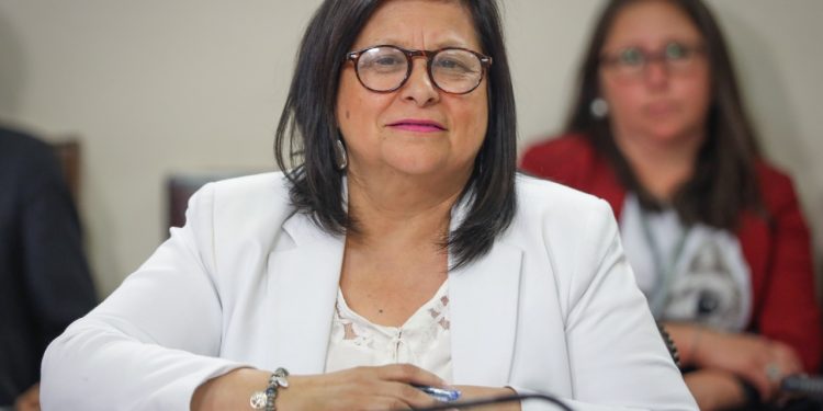 Diputada Marcia Raphael valora avance de ley que consagra el “olvido oncológico”