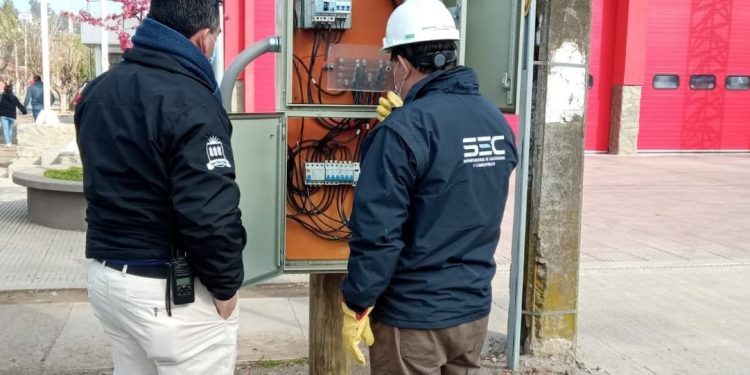 SEC Aysén oficia a los municipios de la región para que se cumpla la normativa eléctrica en fondas y ramadas