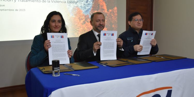 Violencia Escolar: Realizan convenio de colaboración entre Fiscalía, Delegación Presidencial y Seremi de Educación para abordar este fenómeno
