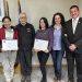 Tras culminar enseñanza media, autoridades regionales hacen entrega de bono de graduación en reconocimiento a su esfuerzo