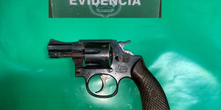 Detienen a dos sujetos por hurto y porte de arma de fuego en ramadas de Coyhaique