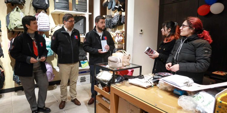 Dirección del Trabajo llamó a respetar este 18 y 19 de septiembre el feriado obligatorio e irrenunciable del Comercio.