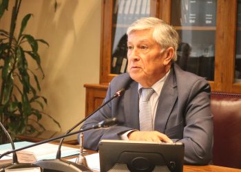 Senador Sandoval pide aclaraciones a Gobernadora Macías sobre informe de Contraloría que salpica a Julio Ñanco