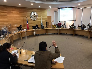 Consejeros que rechazaron proyecto de transporte público replican a Andrea Macías: “Gobernadora no puede pretender deshacerse de presupuesto para mejorar ejecución de recursos»