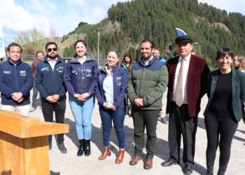 Coyhaique: Minvu Aysén y Municipalidad anuncian millonaria inversión para conservación del parque Mirador Río Simpson durante 9 años