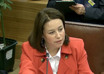 Senadora Órdenes: “El 50% de las comunas de la región de Aysén no cuentan con farmacia”