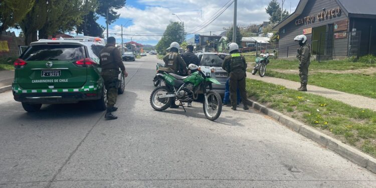 Había sido capturado 48 horas antes por delitos similares: Carabineros detuvo a sujeto por ley de drogas en Coyhaique