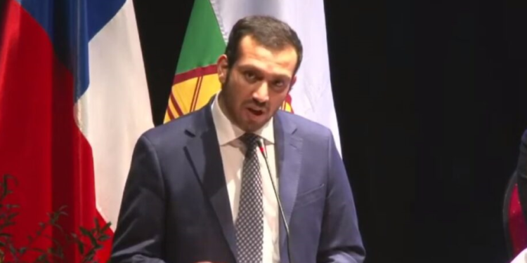Alcalde de Coyhaique criticó suspensión del traspaso de la Educación a los SLEP: “No dejaremos de lado nuestros compromisos por decisiones centralistas»