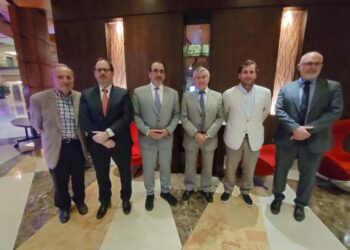 Senador Sandoval se reunió con representantes de la Corporación Andina de Fomento para analizar situación energética a nivel regional 