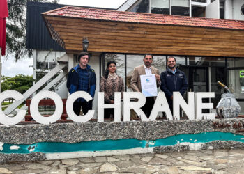 Municipalidad de Cochrane recibe certificación gracias a su compromiso y buenas prácticas medioambientales