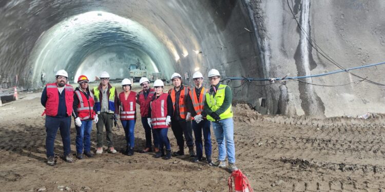 Trabajadores de empresas socias de la CChC Coyhaique realizaron Gira de Transferencia Tecnológica en la Región Metropolitana