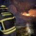 Continúa el combate contra incendio forestal en Cerro Mackay