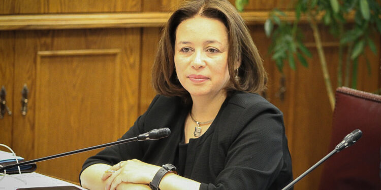 Senadora Órdenes valoró la rápida tramitación del proyecto de ley Olvido Oncológico: “Esto supera una discriminación histórica”