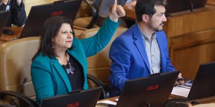 Marcia Raphael destaca despacho a ley de proyecto que establece el olvido oncológico: “Es el primer paso para acabar con las discriminaciones financieras a pacientes que con esfuerzo han superado esta enfermedad”