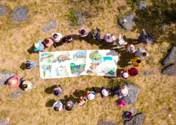 Encuentro de Agrupaciones de Artesanas de la región finaliza con la creación de obra textil colectiva