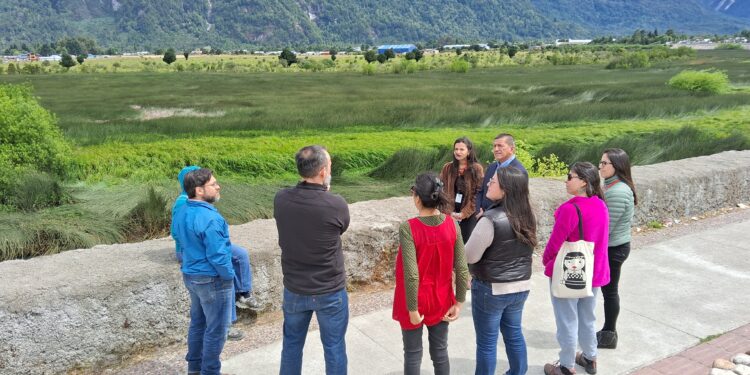 Comité Ambiental Comunal y alcalde de Aysén se reúnen para trabajar en la protección de humedales urbanos