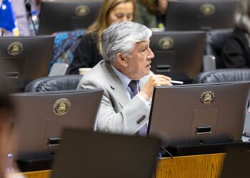 Senador Sandoval valora nombramiento de nuevo administrador provisional para la Universidad de Aysén