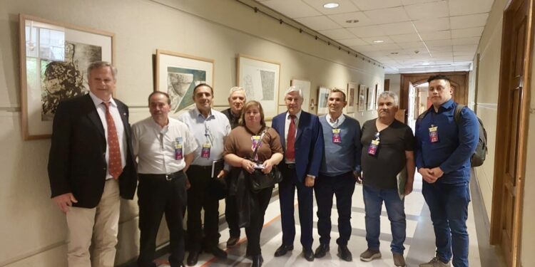 Sandoval valora interés y motivación de pescadores artesanales de la región en trámite de proyecto que busca perfeccionar implementación de Ley Lafkenche