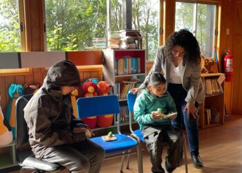 Seremi Karina Acevedo y alcalde de Guaitecas dan el inicio al Centro de Cuidados para Trabajos de Temporada en Melinka