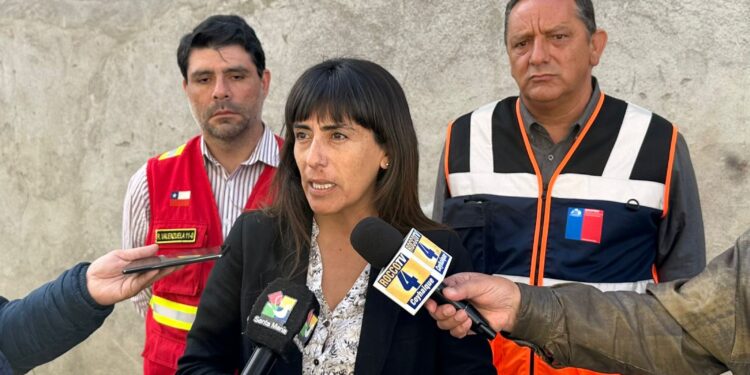 Delegada Presidencial subrogante y autoridades gubernamentales llaman a la prevención ante complejo escenario climático regional
