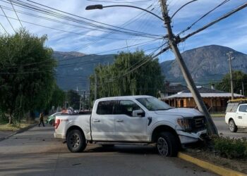 Coyhaique: Presidente subrogante de la FENATS Aysén protagoniza persecución y doble colisión en estado de ebriedad durante la mañana de este viernes