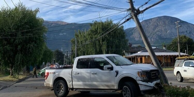 Coyhaique: Presidente subrogante de la FENATS Aysén protagoniza persecución y doble colisión en estado de ebriedad durante la mañana de este viernes