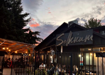 Incendio consume restaurante Selknam en Coyhaique