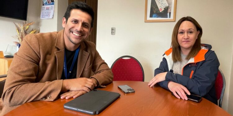 Dirigente de Puerto Aysén se reúne con Director del Servicio de Salud