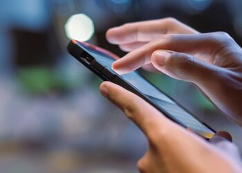 SERNAC requiere información a Entel por aumento erróneo en planes de telefonía