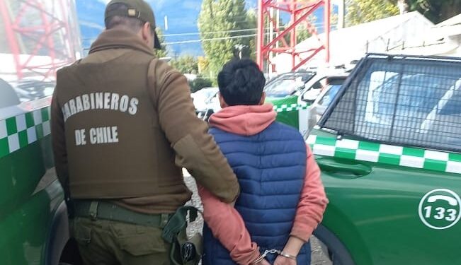 Carabineros de Coyhaique detiene a sujeto por robo en lugar habitado
