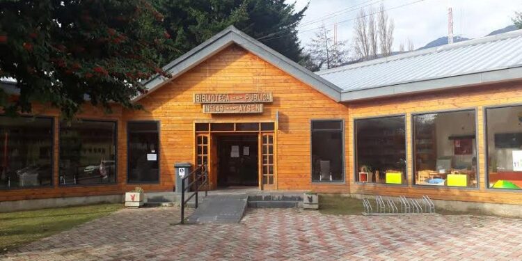 Biblioteca Pública de Aysén celebra el Día del Libro con diversas actividades culturales