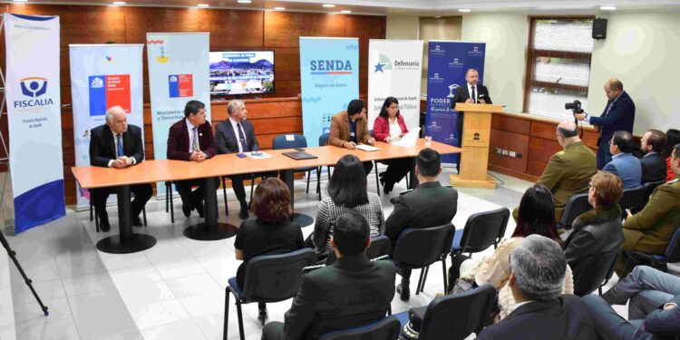 Firman convenio para iniciar Tribunal de Tratamiento de Drogas y Alcohol