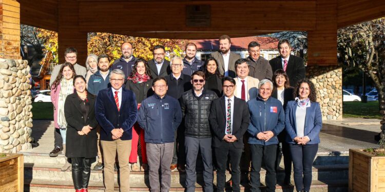 El Ministerio de Energía, encabezado por el ministro, lideró el Gabinete Pro Crecimiento y Empleo en Puerto Aysén