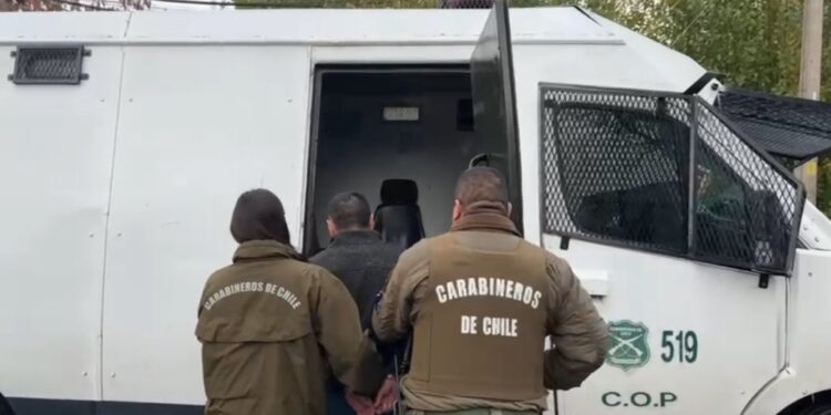 Detienen a sujeto que ofertaba drogas a menores de edad en Coyhaique
