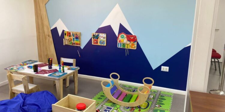 Chile Chico, Villa O’Higgins y Puyuhuapi contarán con áreas infantiles en sus oficinas del Registro Civil