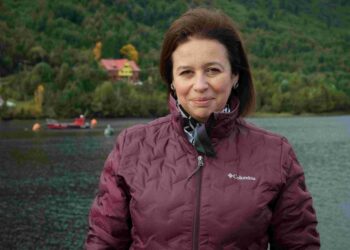 Senadora Órdenes recogió la preocupación de los vecinos de Puyuhuapi por accidentes en el puente La Falla