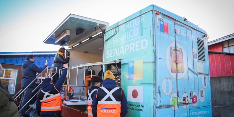 SENAPRED despliega simulador sísmico en Aysén para fortalecer la preparación ante desastres naturales