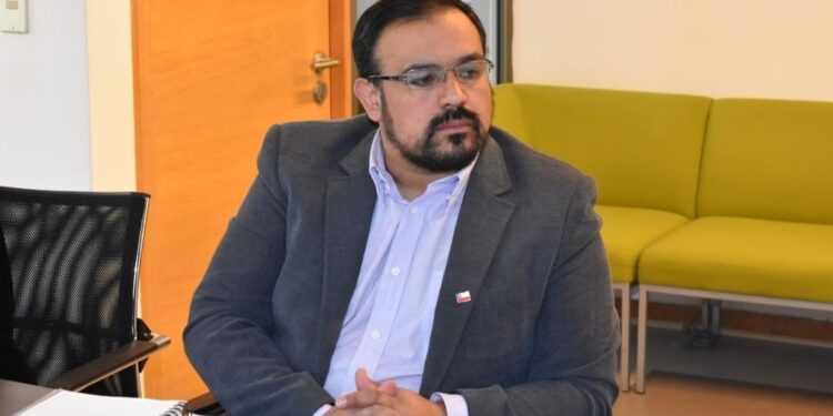 Consejero Escobar lamenta falta de “grandes obras” para generación de empleo en Cochrane y critica rol del municipio en el tema