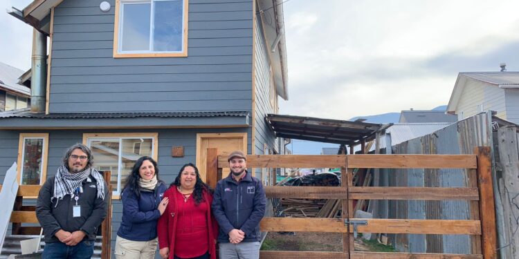 La Seremi de Vivienda y Urbanismo visitó la localidad de Cochrane reuniéndose con comités de vivienda e inspeccionando obras