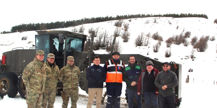 Operativo del Ejército despeja callejones rurales en Coyhaique