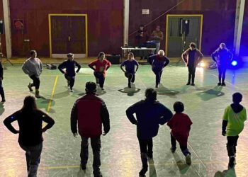 Villa Cerro Castillo celebró el Día del Desafío con una bailetón organizada por el IND y la Municipalidad