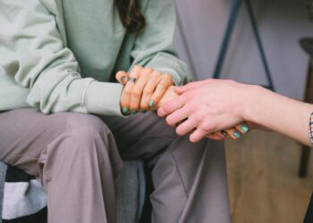 Primeros Auxilios Psicológicos ¿Qué son y cuándo aplicarlos?