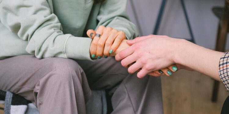 Primeros Auxilios Psicológicos ¿Qué son y cuándo aplicarlos?