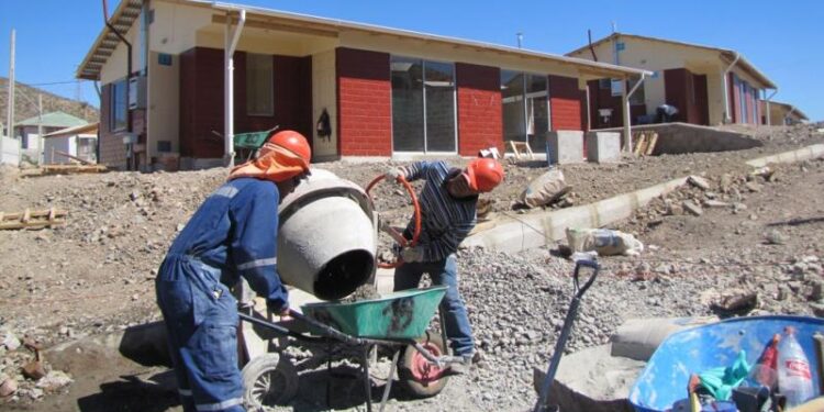 Encuesta del INE posiciona a Aysén con una tasa de informalidad laboral del 32,4%, por sobre el promedio Nacional
