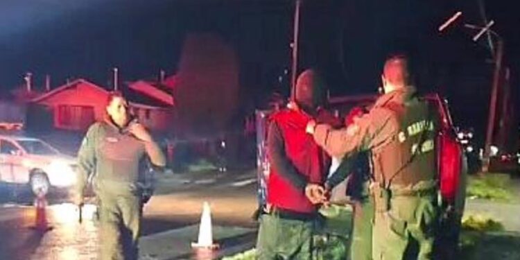 Carabineros de Puerto Aysén detiene a cuatro personas por accidentes de tránsito y conducción en estado de ebriedad durante el fin de semana largo