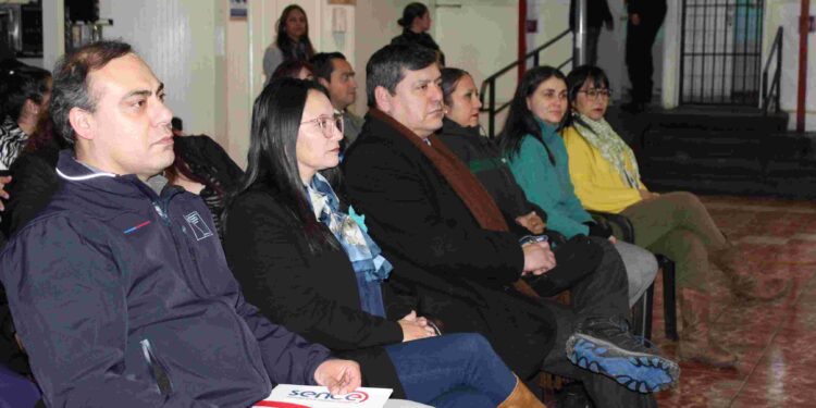 Internas del Centro Penitenciario de Coyhaique reciben certificación en Manicure y Pedicure