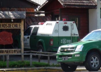 Un hombre de 58 años enfrenta cargos por agredir a su hermana y violar una orden de alejamiento en Puerto Aysén
