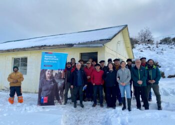 Autoridades agrícolas visitan Río Ibáñez y refuerzan apoyo invernal