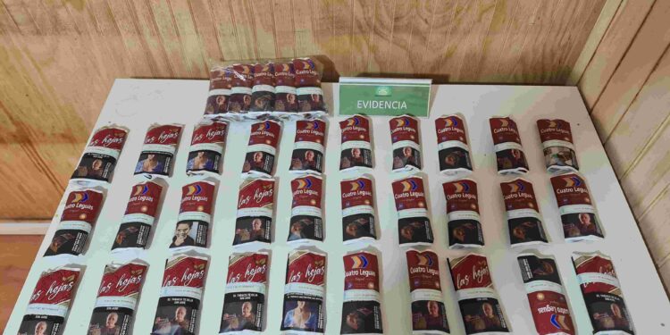 Carabineros de Coyhaique detiene a locatario por vender tabaco argentino sin autorización