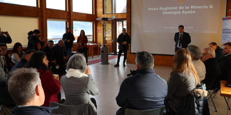 Aysén busca impulsar la minería local fortaleciendo a sus proveedores